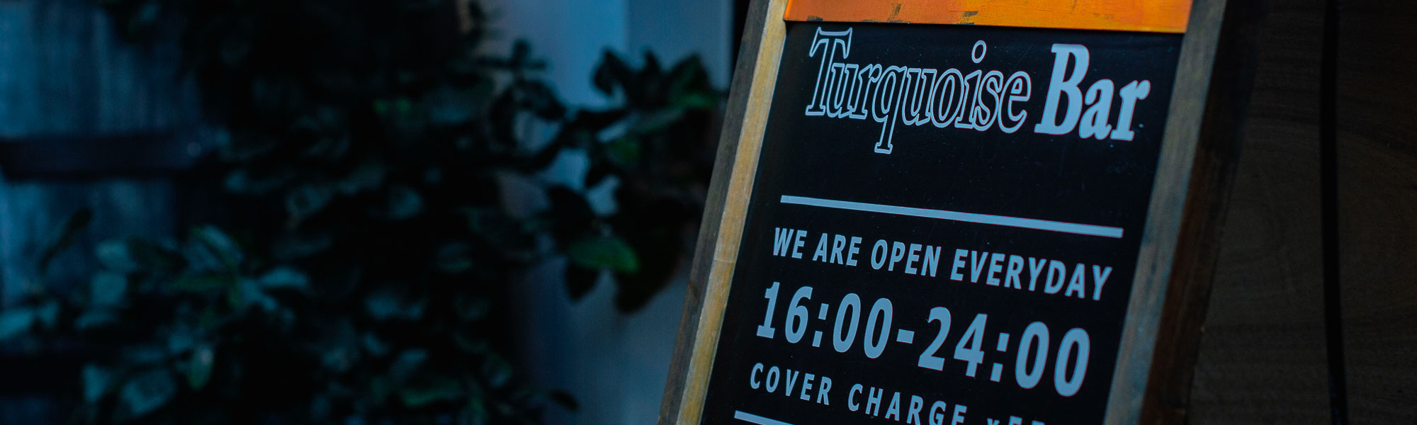 Turquoise Bar sing board